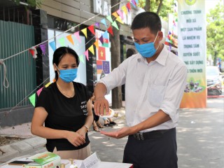 Hà Nội: BTC sự kiện quảng bá sản phẩm OCOP trên phố Trịnh Công Sơn chủ động triển khai các biện pháp phòng ngừa COVID19